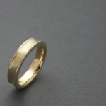9ct Gold Concave Ring